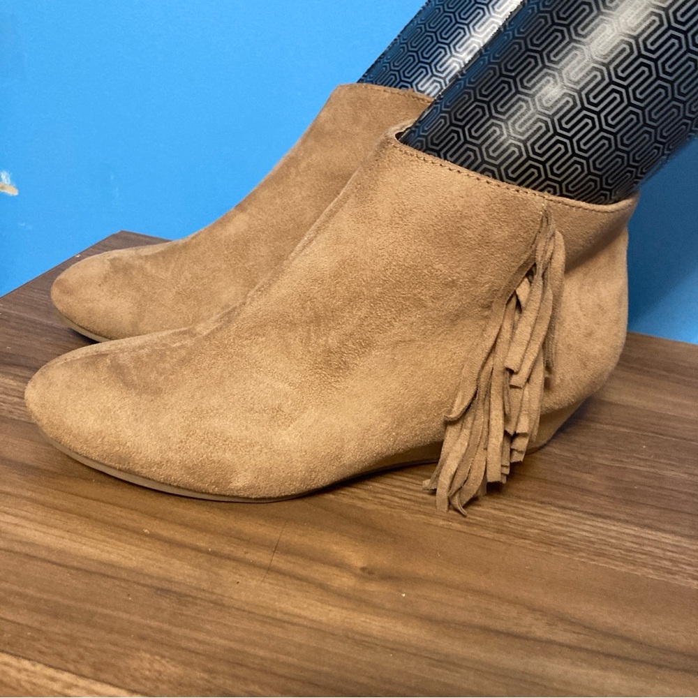 Comfort View Women's Tan Suede Ankle Boots with Fringe Bohemian Cabincore